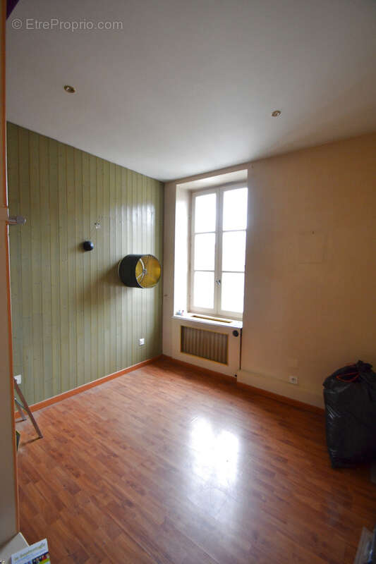 GANNAT Centre, belle maison de caractère de 193 m2 habitables - photo 6