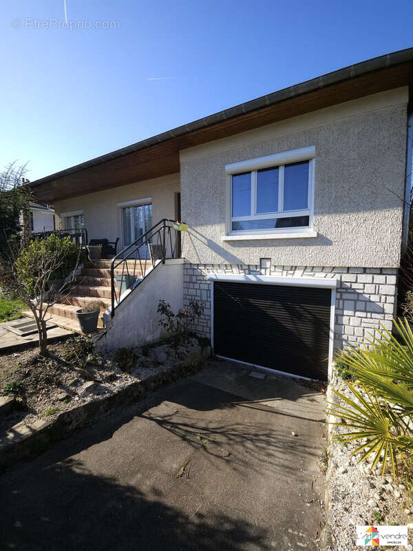 Maison à DAMMARIE-LES-LYS