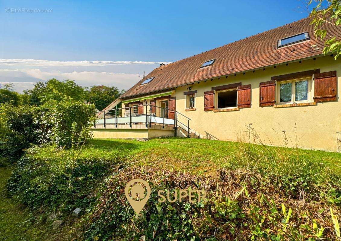 Maison à LE MEE-SUR-SEINE