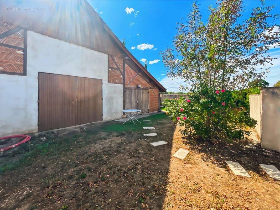 Maison à LAMONZIE-SAINT-MARTIN