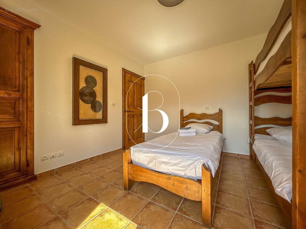Maison 106 m² à Orgnac-L'aven  - photo 13