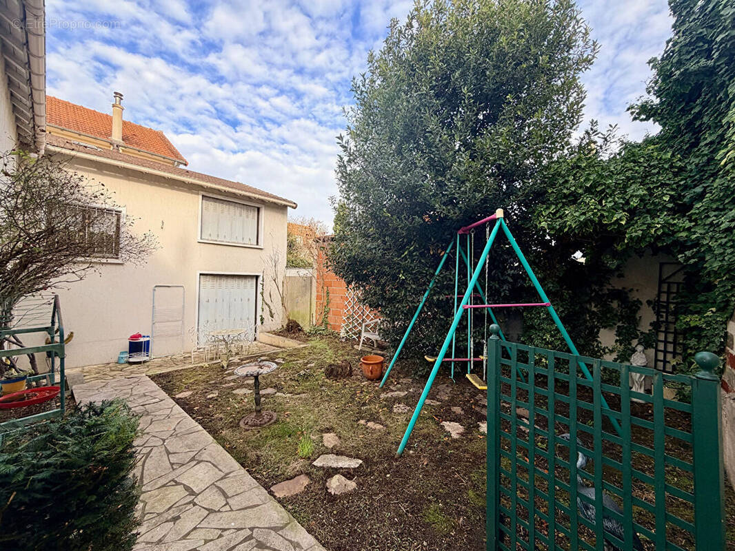 Maison à HOUILLES