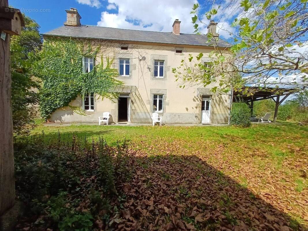 À vendre en Creuse, une belle maison, un gîte et  2660 m² - photo 3
