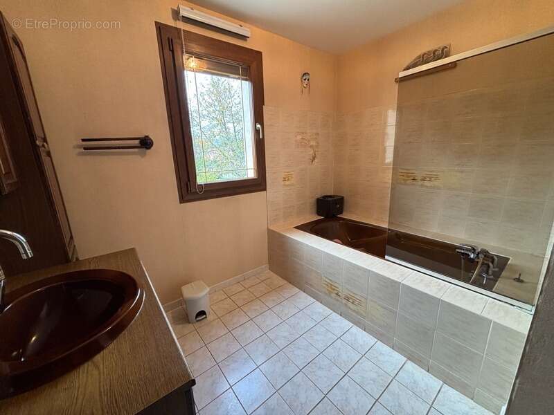 Maison à LAMARCHE-SUR-SAONE