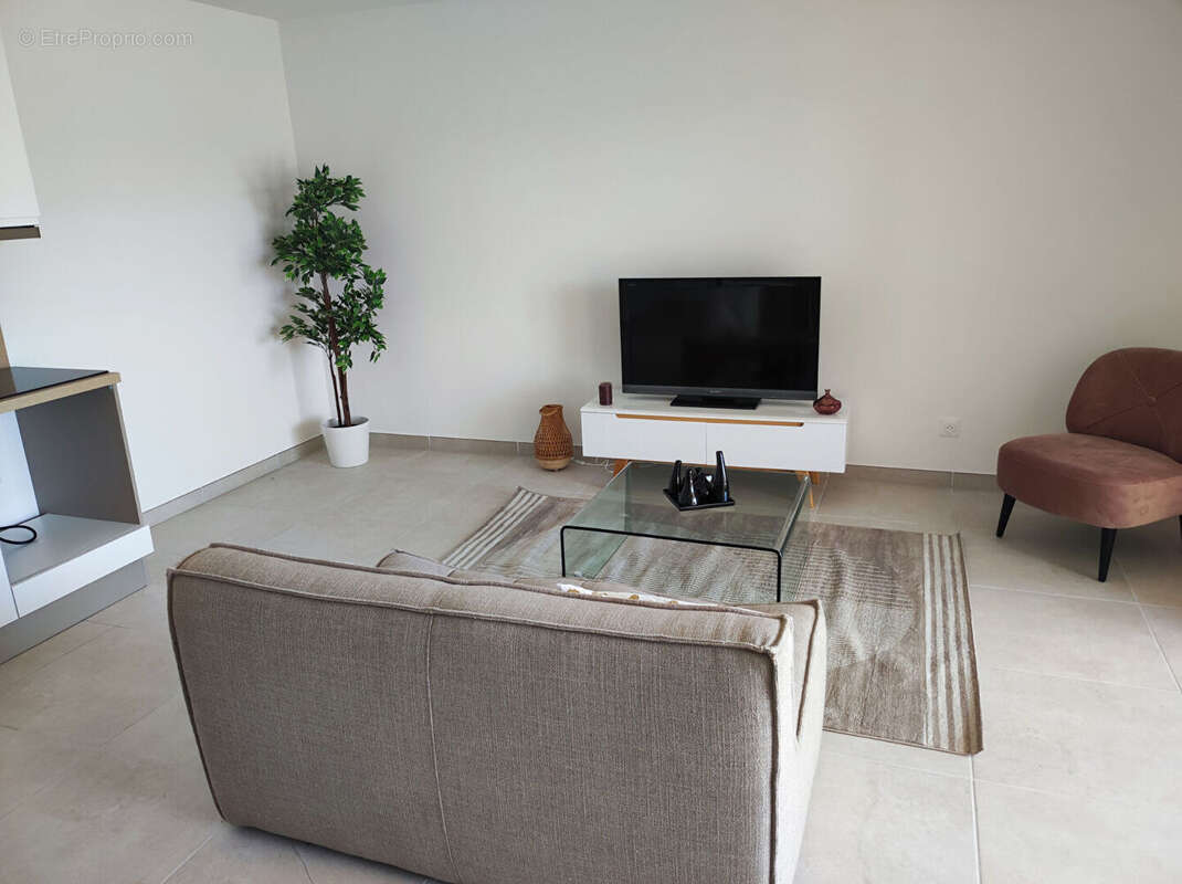 Appartement à SAUVIAN