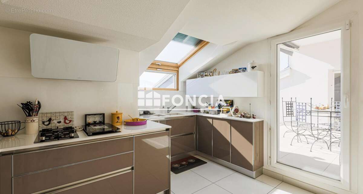 Appartement à SAINT-ISMIER