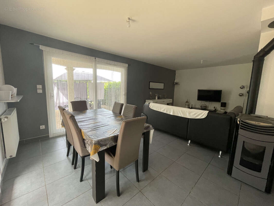 Photo 3 - Maison à AMPLEPUIS
