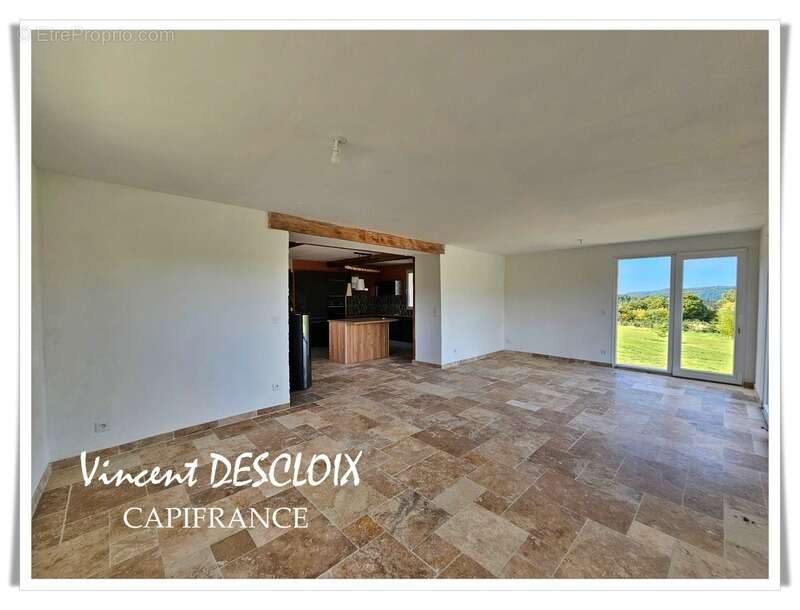 Maison à DUN-LES-PLACES