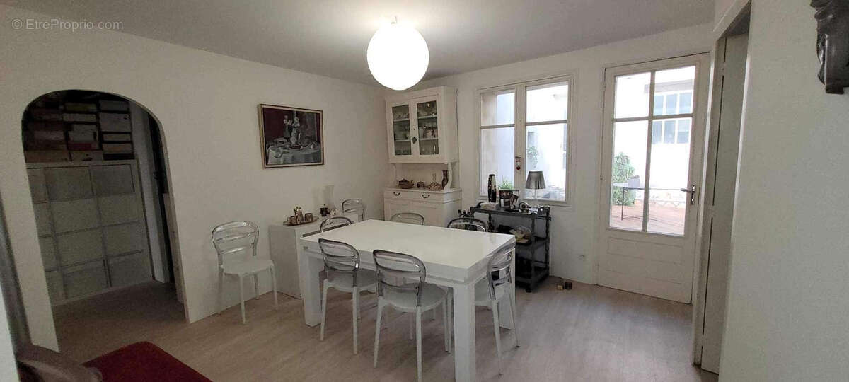 Maison à SAINT-FORT-SUR-GIRONDE