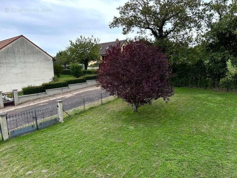 Maison à PRECY-SOUS-THIL