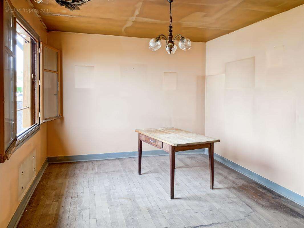 Maison 3 pièces avec jardin et dépendances – Un beau potentiel à révéler à La Ferté-Saint-Aubin - photo 3