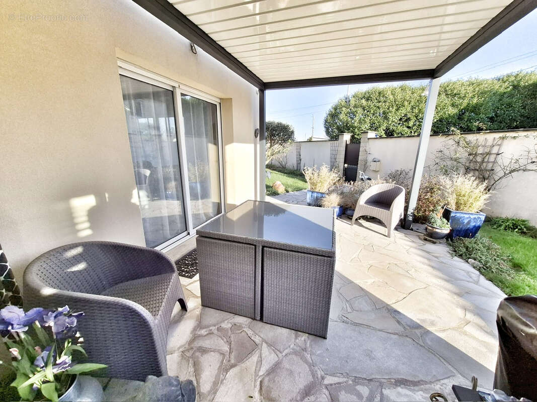 Maison à MERY-SUR-OISE