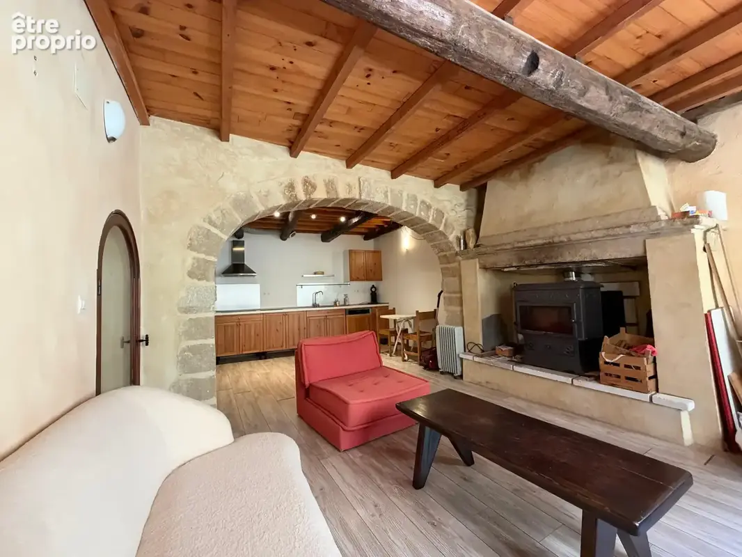 Maison à SAINT-QUENTIN-LA-POTERIE