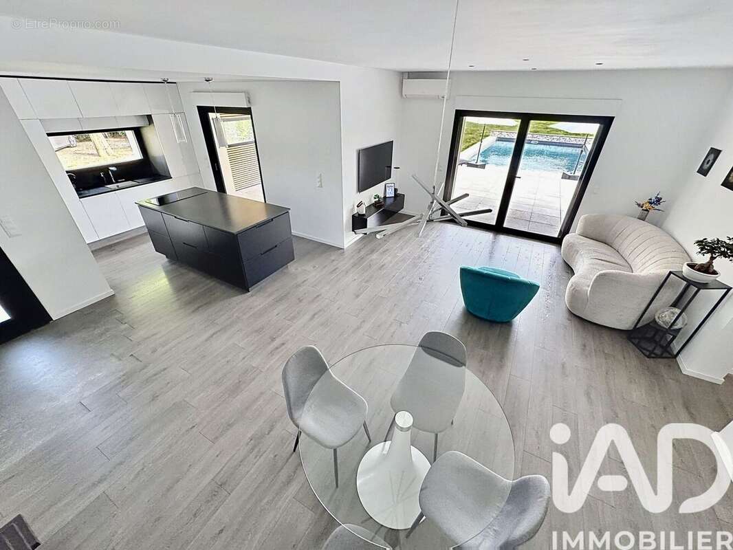 Photo 3 - Maison à SAINT-ETIENNE-DU-GRES