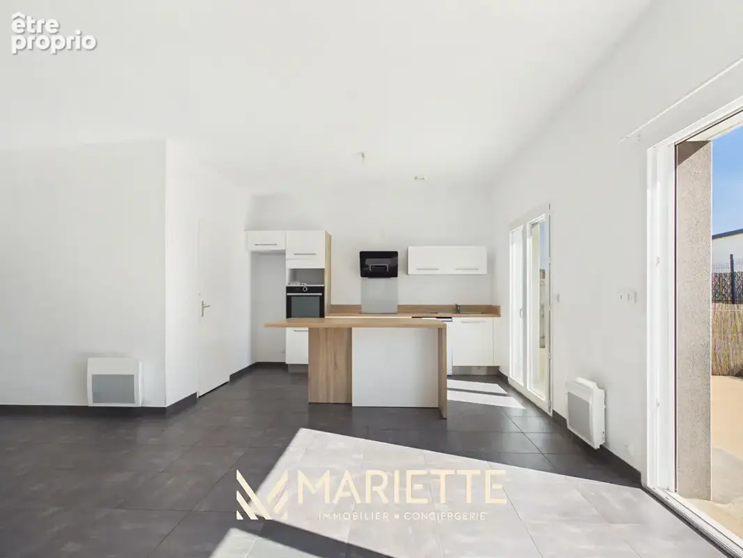 "ASTRA", Concarneau Beuzec maison récente de plain pied avec terrasse et garage - photo 5