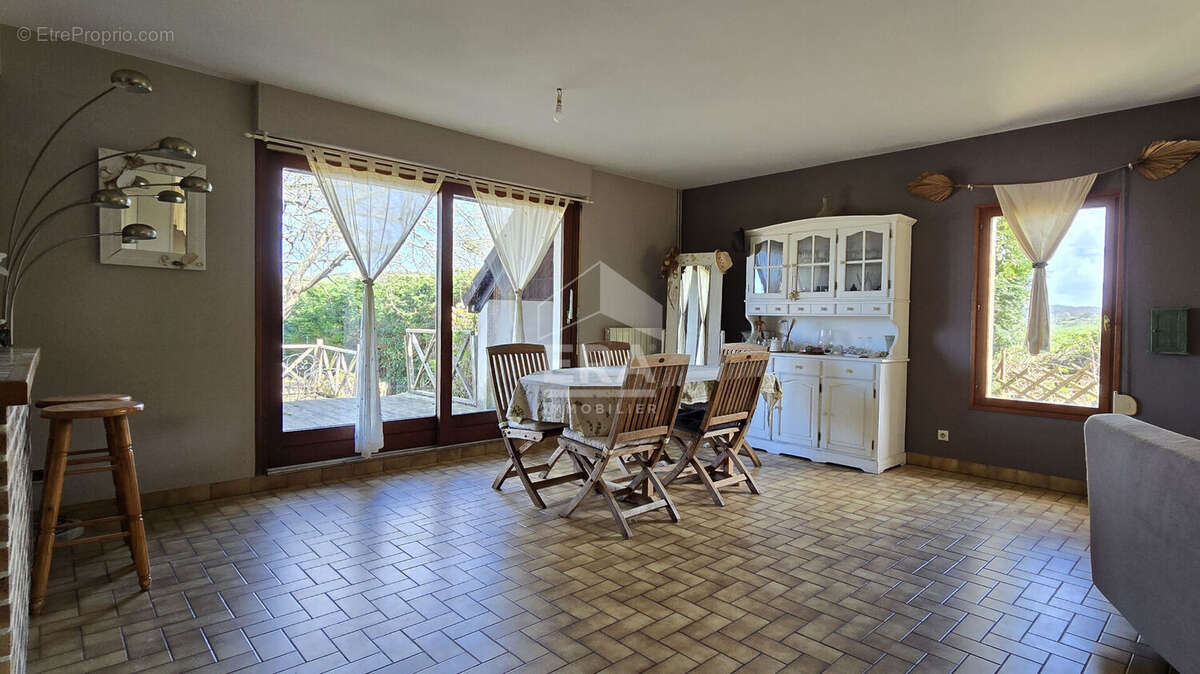 Maison à HAUTOT-SUR-MER