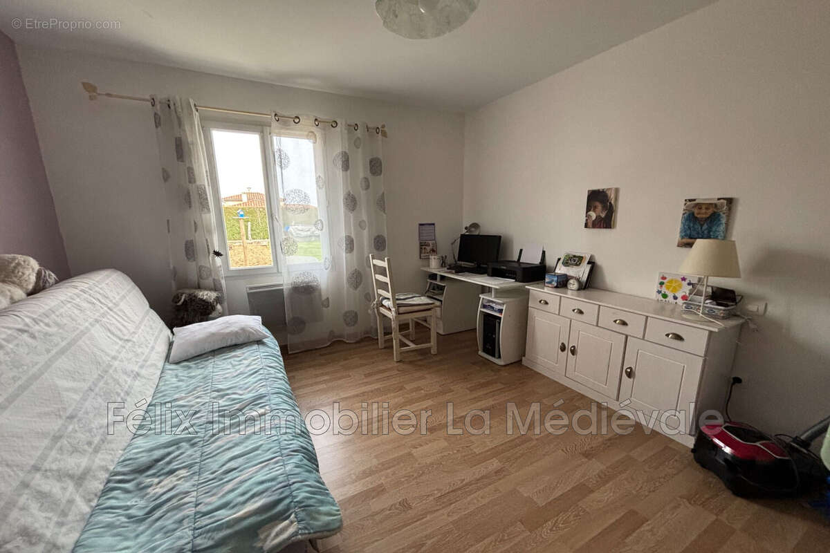 Maison à MARCILLAC-SAINT-QUENTIN