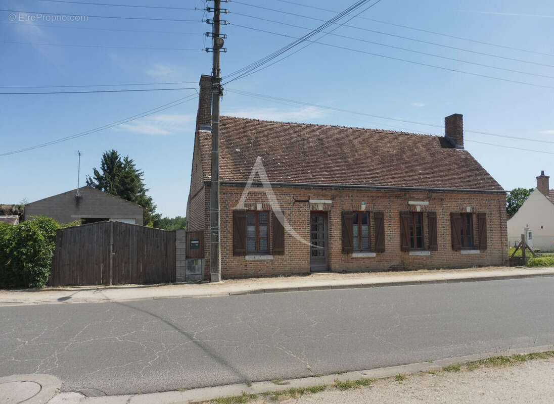Maison à LAMOTTE-BEUVRON