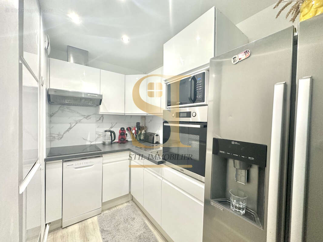 Appartement à COMBS-LA-VILLE