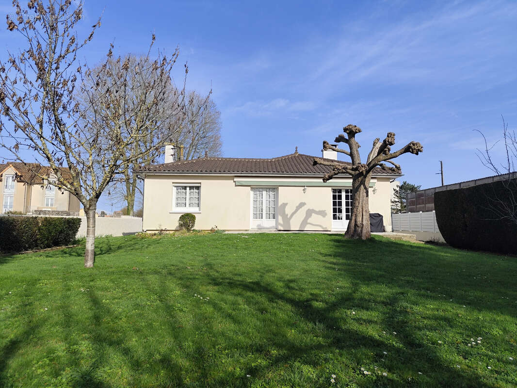 Maison à POITIERS