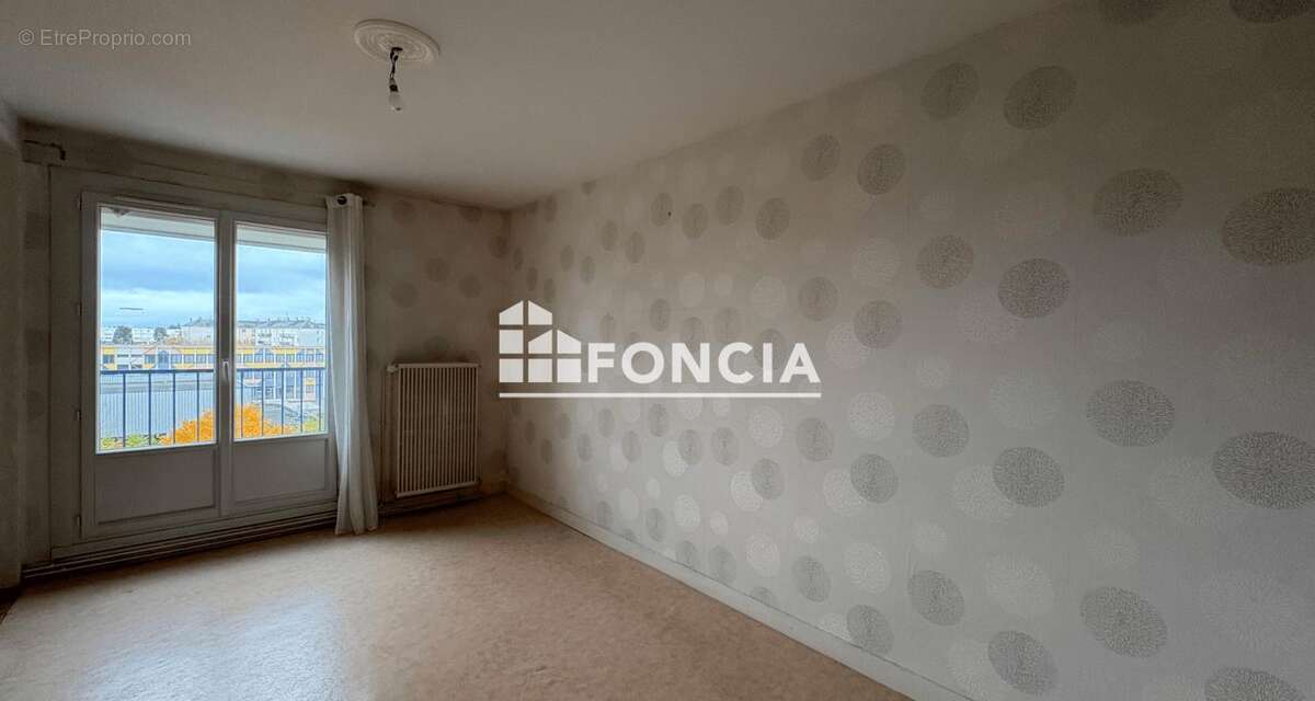 Appartement à LUCE
