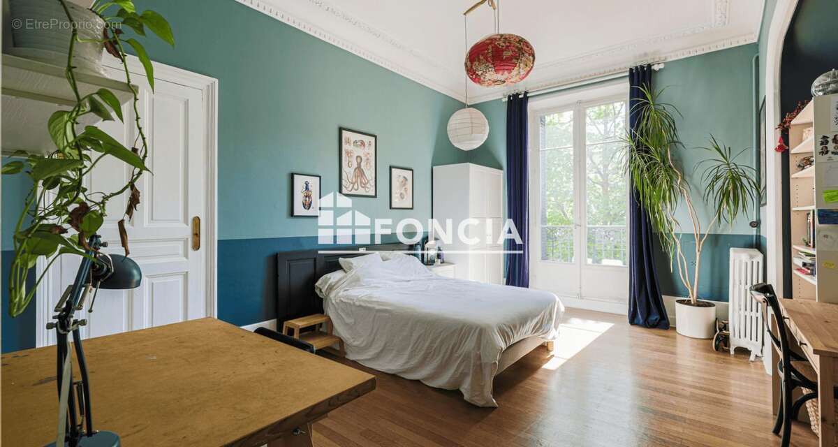 Superbe T5 Balcons PROCHE GARE - photo 9
