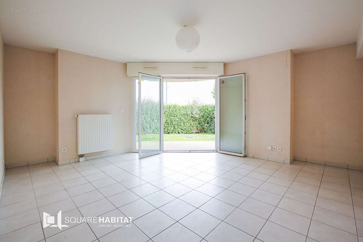 Appartement à AVRILLE