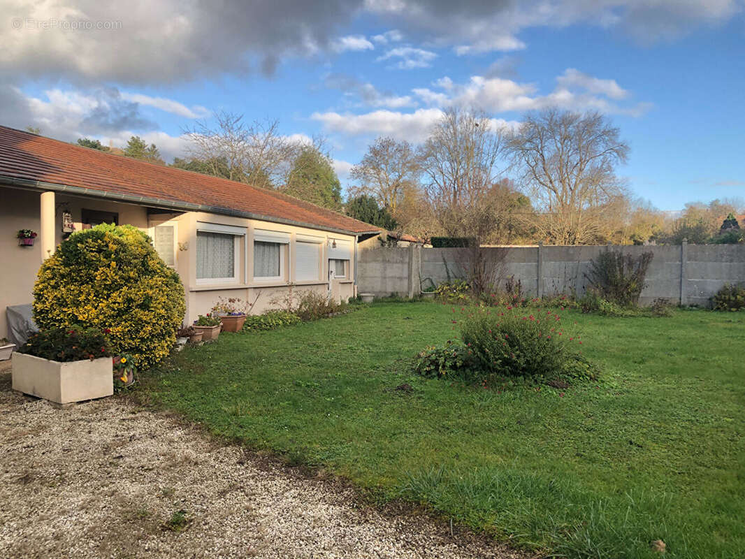 Appartement à VETHEUIL