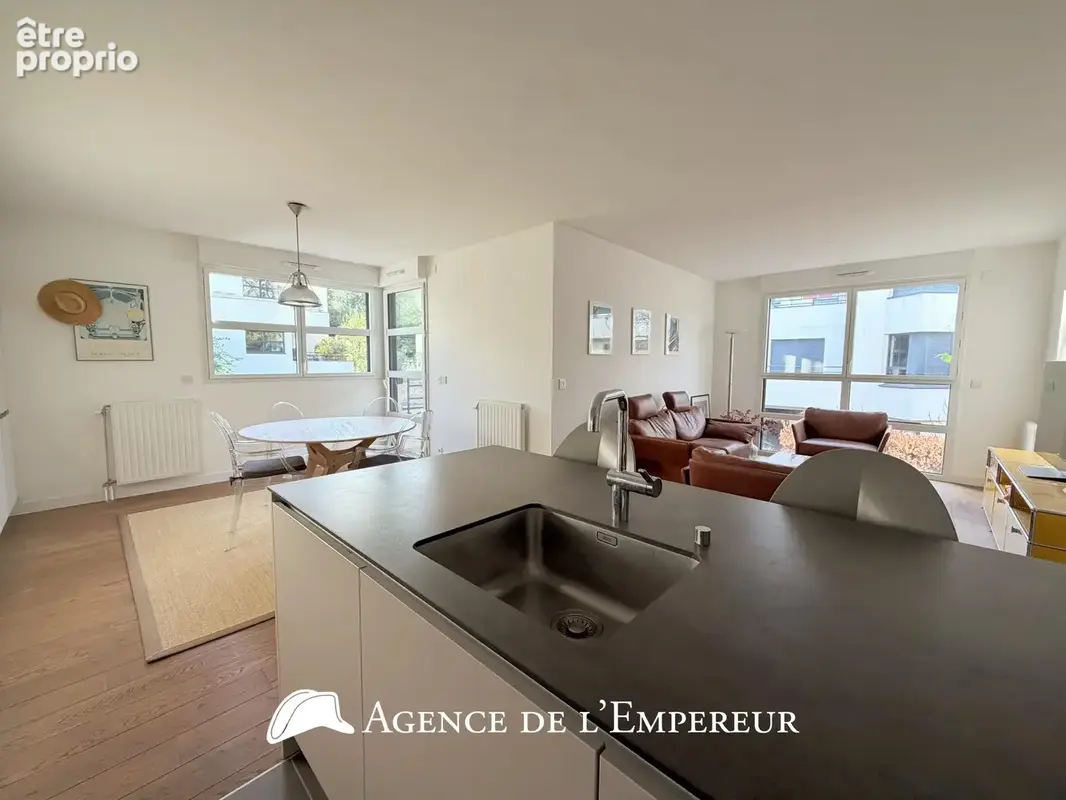 Grand 2 pièces 56 m2 avec terrasse, cave et parking. Résidence Jadis et Demain - photo 5
