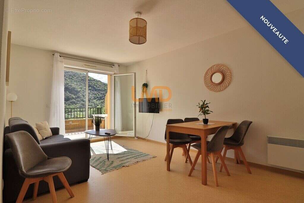 Appartement à AVENE