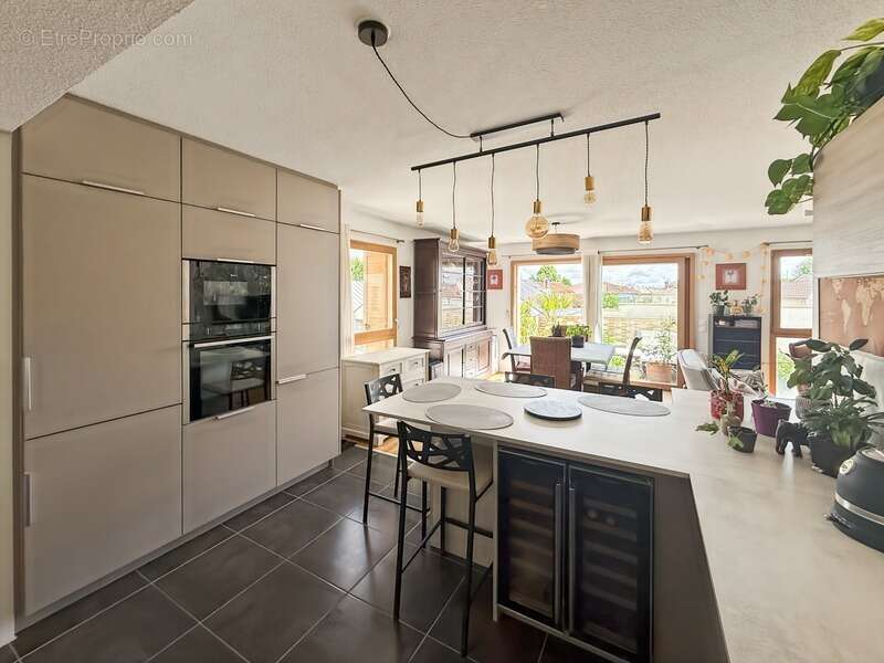 Superbe Duplex T4 - Double Terrasse - Parking - Entre Nansouty et Barrière de Bègles - photo 7