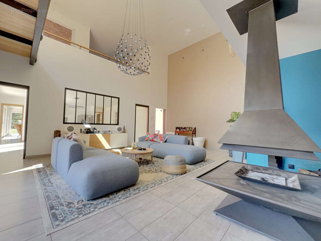 Maison à CAMBOUNET-SUR-LE-SOR