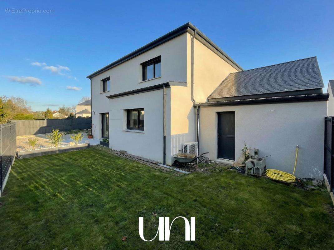 Maison à SAINT-MARTIN-DES-ENTREES