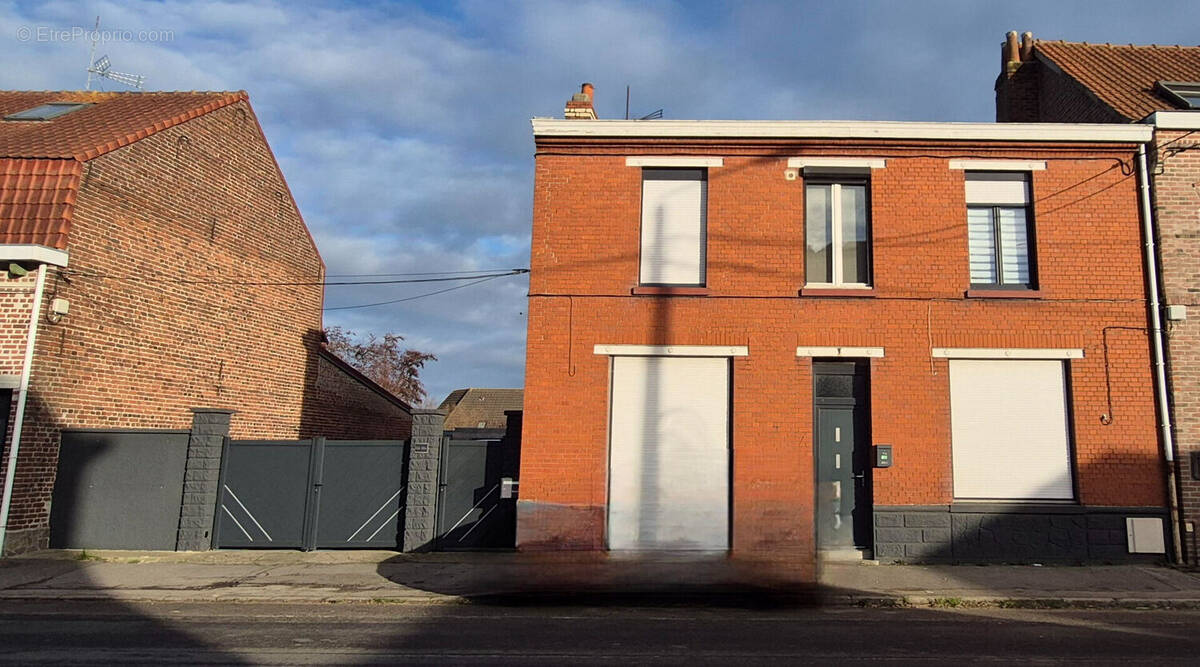 Maison à VIEUX-BERQUIN