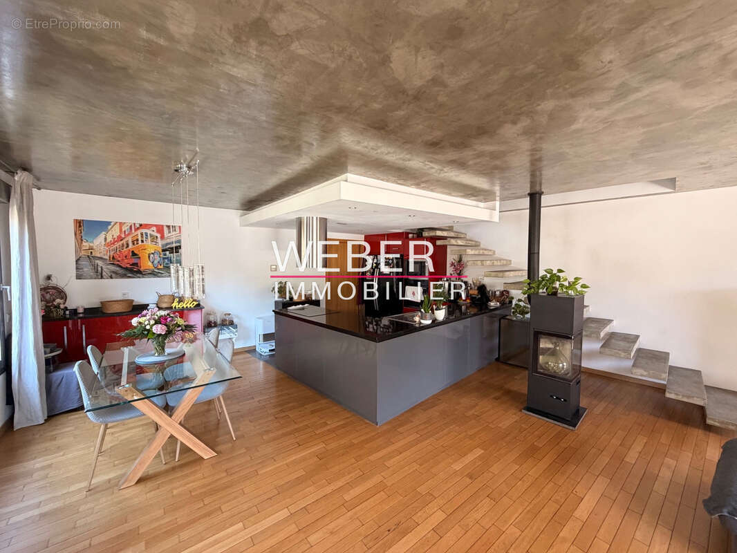 SAINTE ANNE D'EVENOS - Maison 140 m2 - T2 - Piscine - photo 6