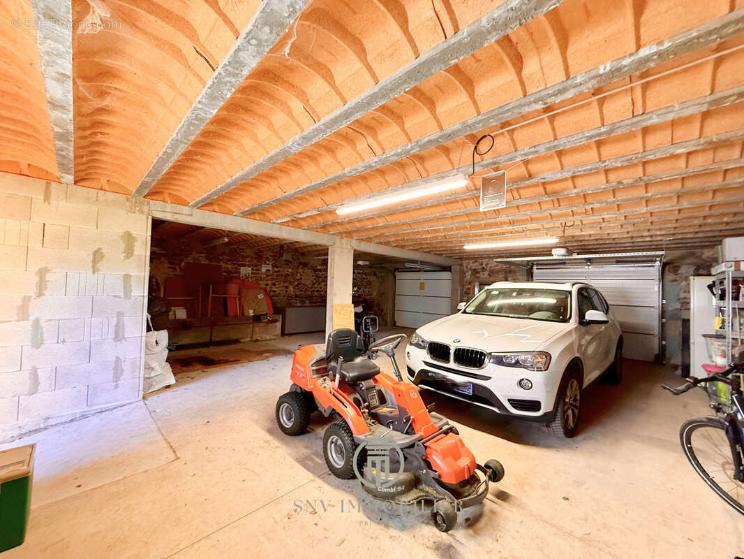 Maison à SAINT-JEAN-SAINT-MAURICE-SUR-LOIRE