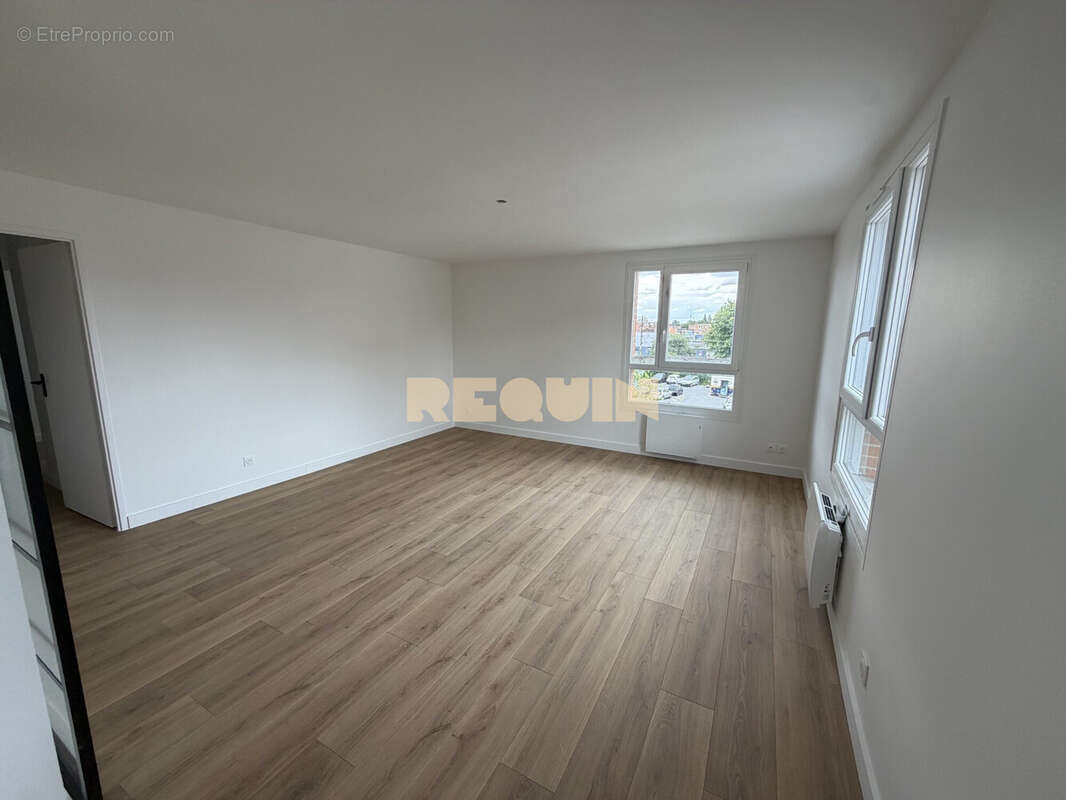 Appartement 68 m² à Loos  - photo 4