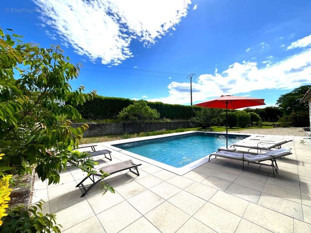 Maison 245 m² à Montelimar  - photo 2