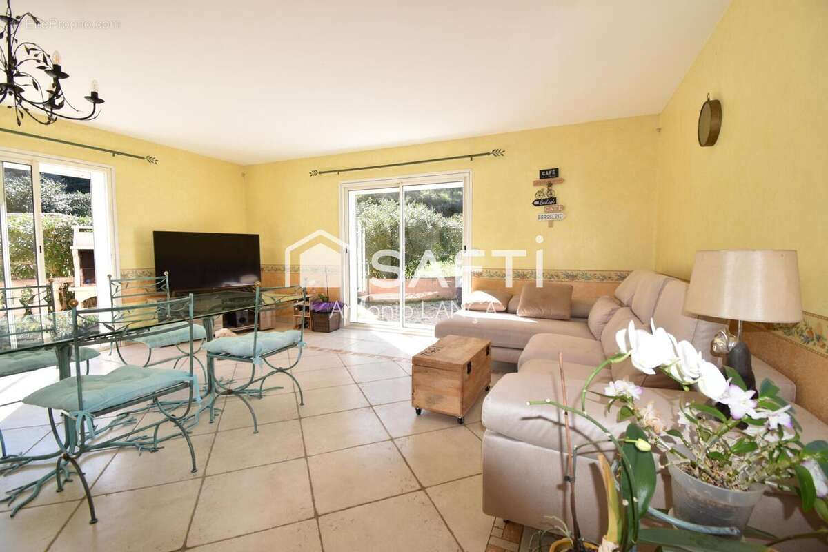 Photo 6 - Maison à VENTABREN