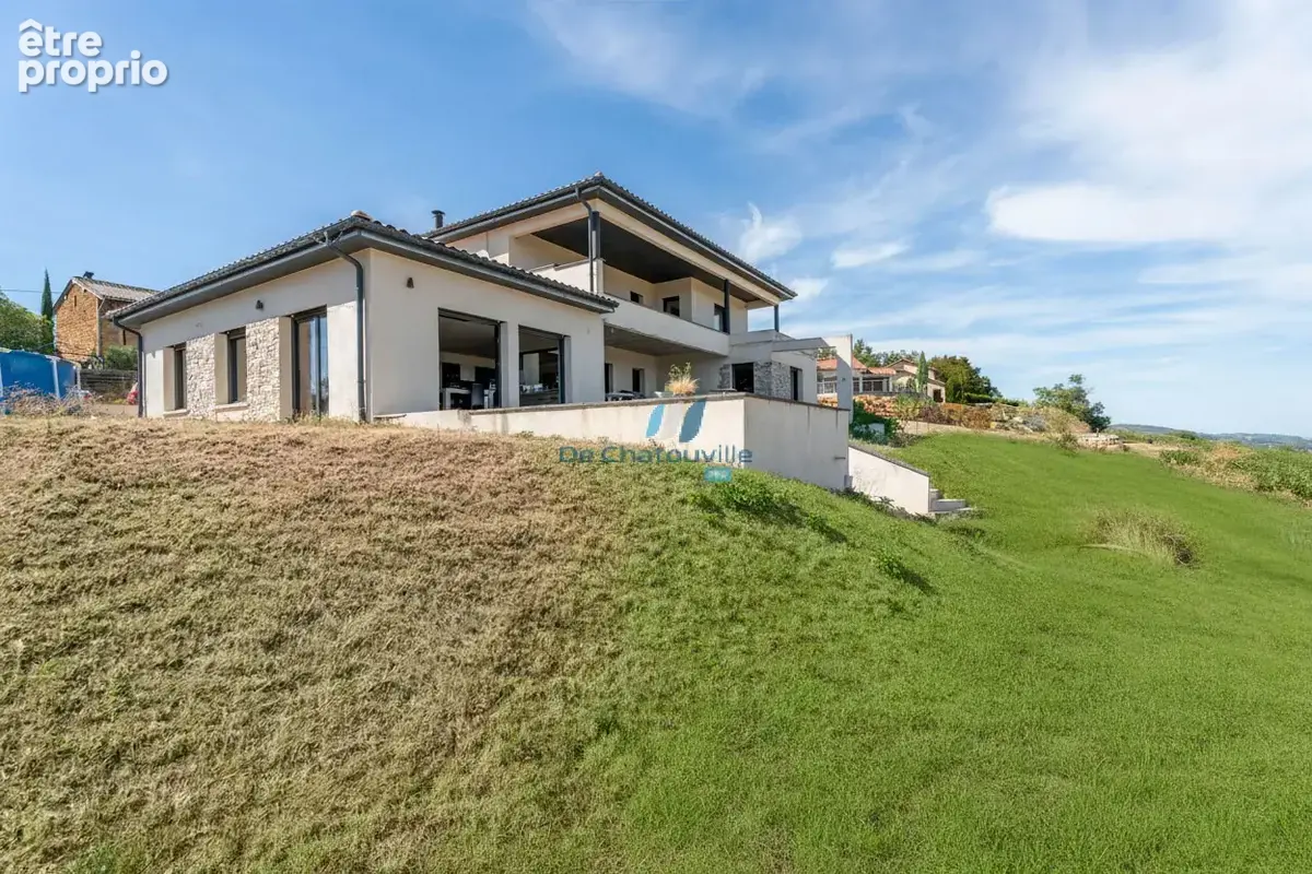 Maison contemporaine d'exception à Saint-Jean-des-Vignes (240 m2) - photo 13