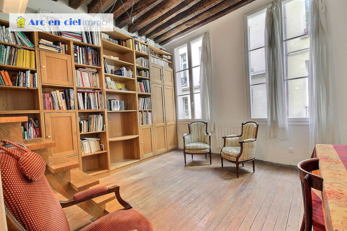 Appartement à PARIS-4E