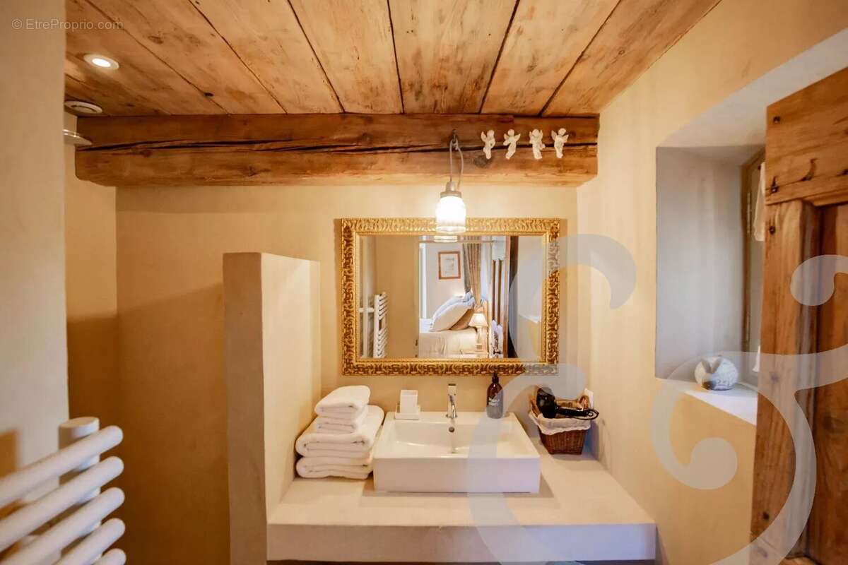 Maison à EYGALIERES