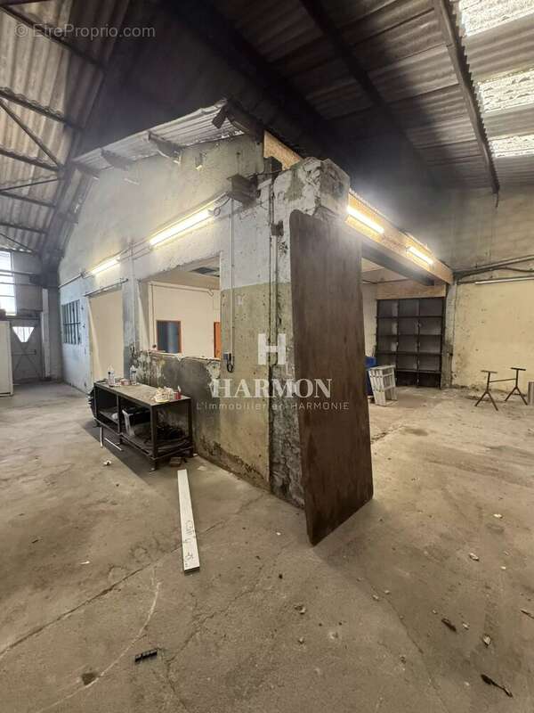 Harmon a vendre : Atelier   Oloron-Sainte-Marie - photo 7