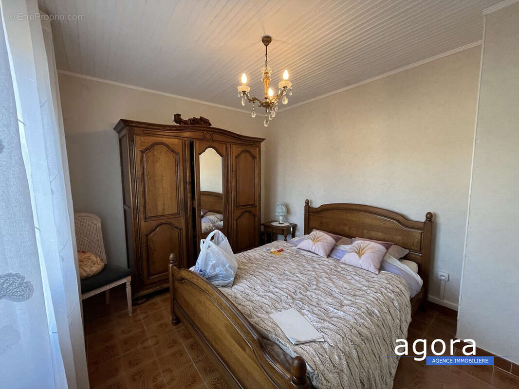 Maison à SAINTE-MARIE-AUX-CHENES