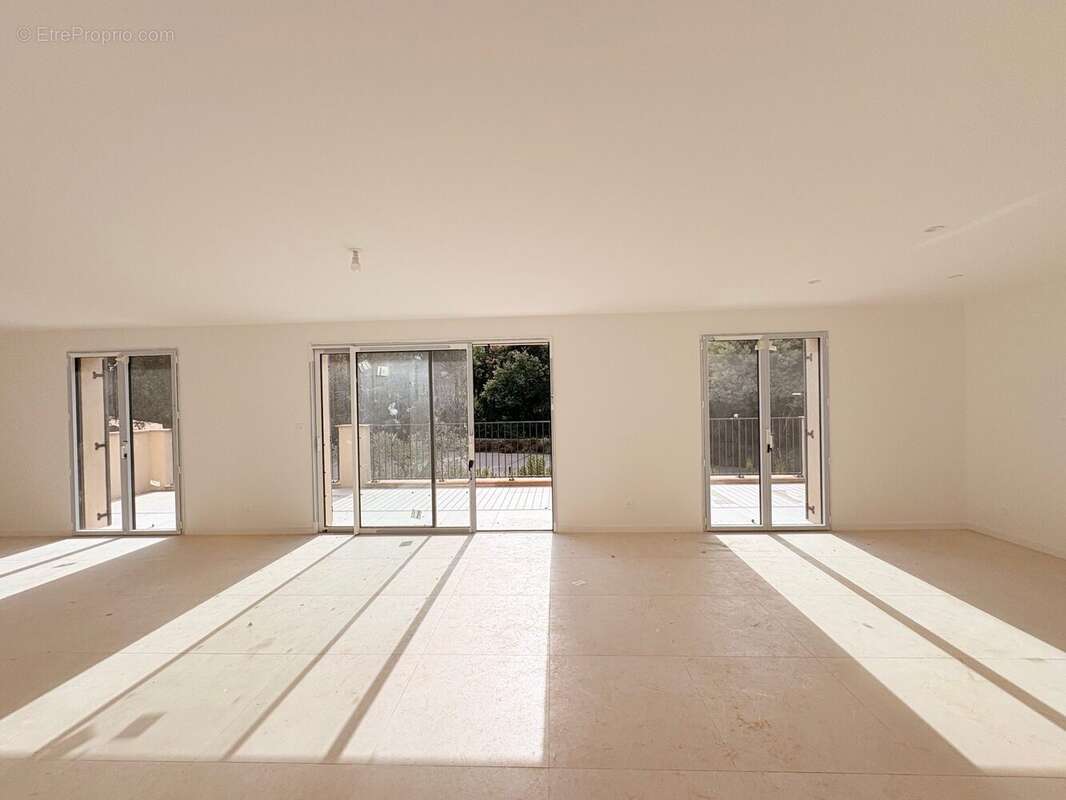 Appartement à GRIMAUD