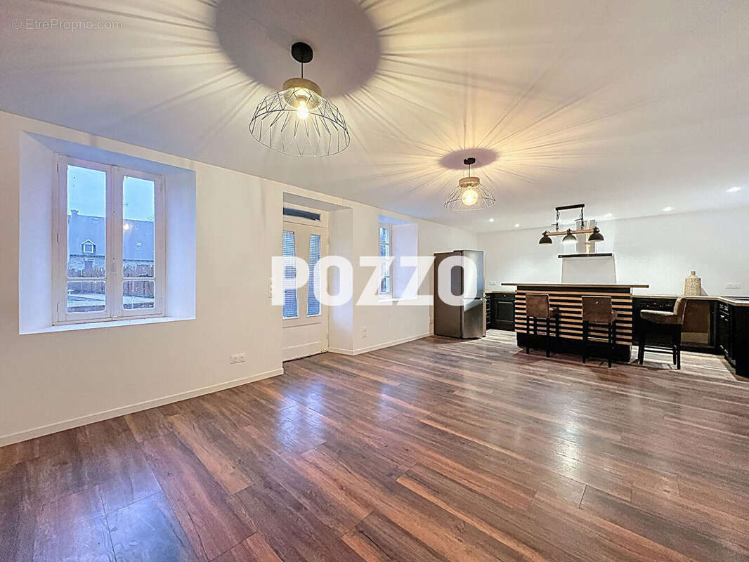 Maison à SAINT-SAUVEUR-LA-POMMERAYE