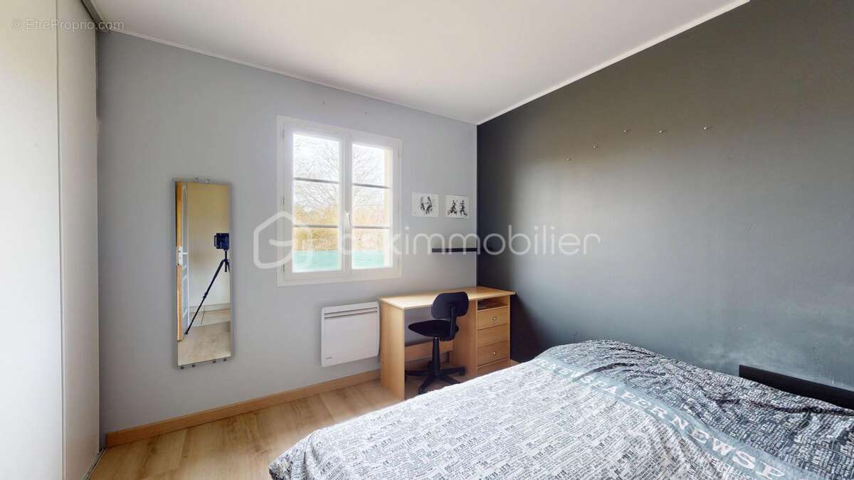 Maison à SAVIGNY-EN-SEPTAINE