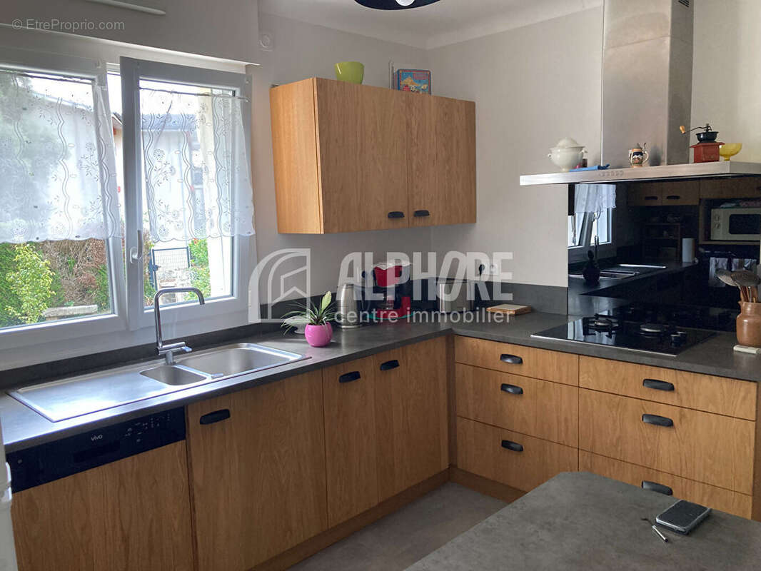 Savenay centre ville plain pied 4 chambres jardin garage - photo 10