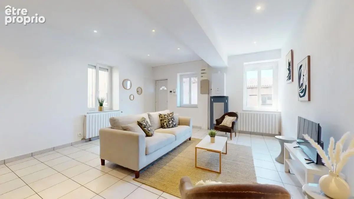 Appartement sur cour avec extérieur au centre de Villefranche-sur-saône - photo 3