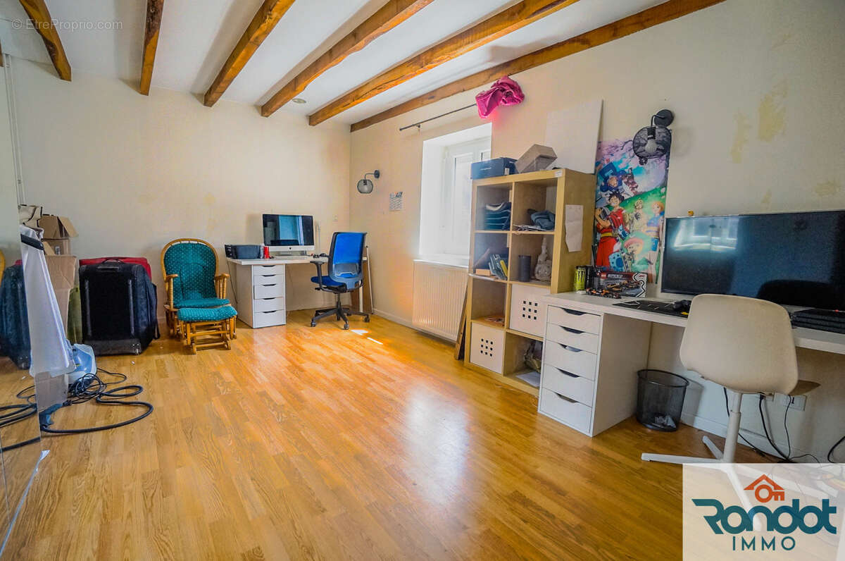 Maison à MAREY-SUR-TILLE